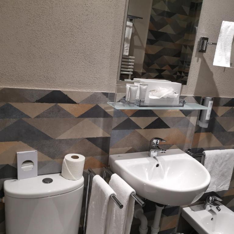 Hotel Maya Caprice - Deluxe Doppelzimmer mit Balkon - 11