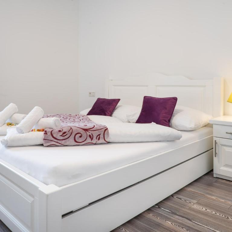 Lungau Living Appartements - Penthouse - Appartamento Deluxe con 3 Camere da Letto, Balcone e Vista Montagna - 11