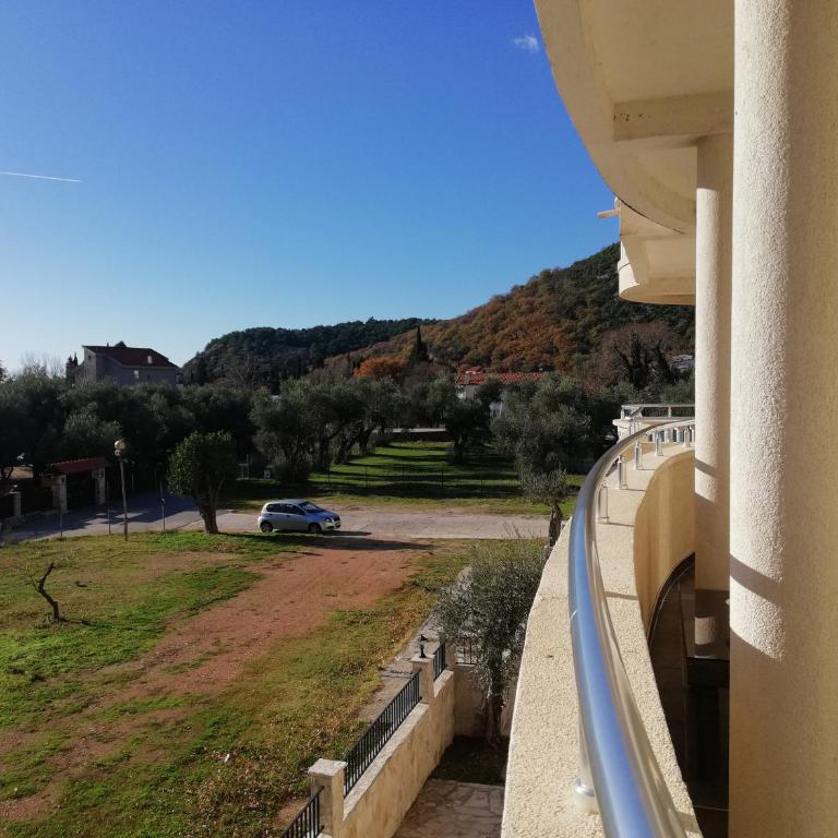 Apart Forte Roses Montenegro KO Buljarica - One-Bedroom Apartment - 3