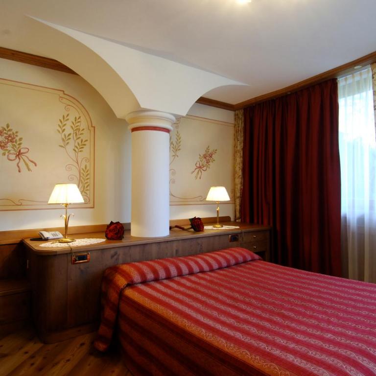 Tevini Dolomites Charming Hotel - Suite con Balcone - 1