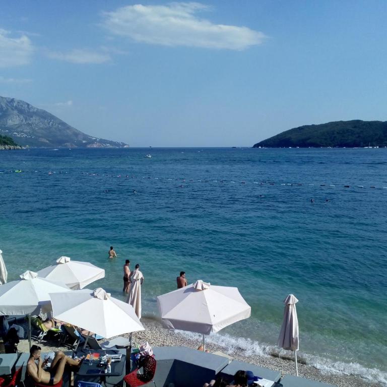 Red Lux - Apartment with Sea View - 31