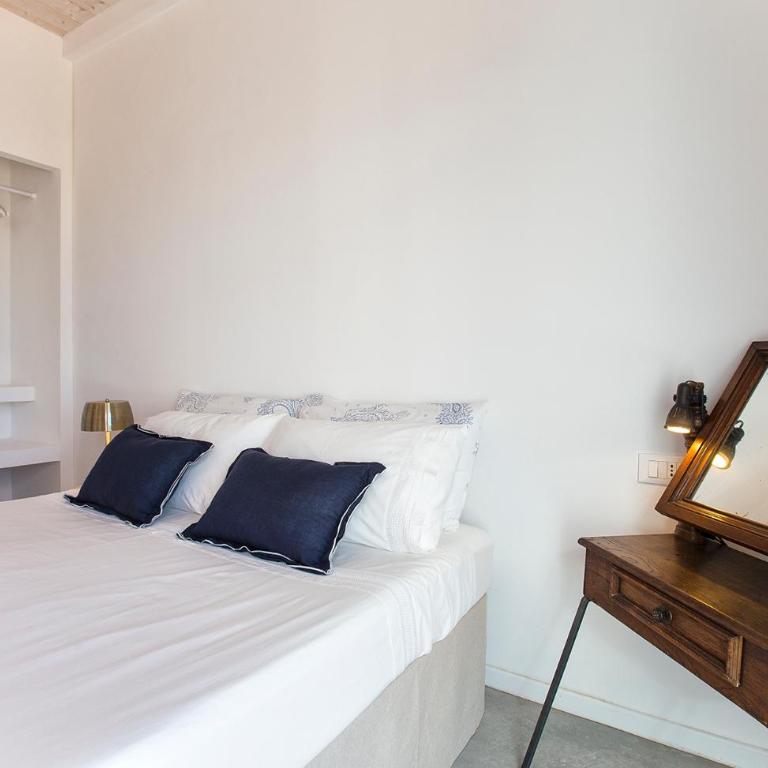 Camera in Villa con piscina e vista mare - Zimmer mit Kingsize-Bett und Meerblick - 10