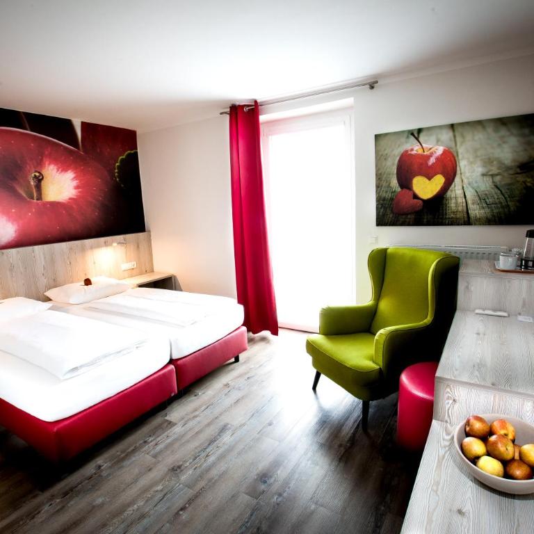 Wallner - Hotel & Wirt - Doppelzimmer mit Terrasse - 2