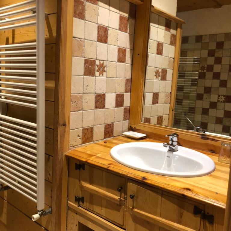Logis Hôtels de la Chaussée - Chambre Double ou Lits Jumeaux - 5