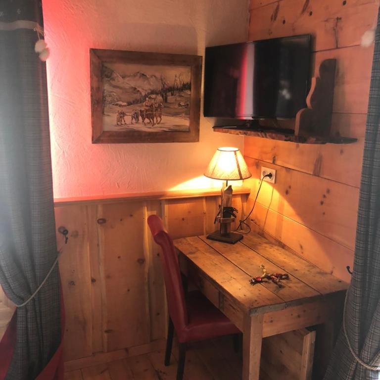 Logis Hôtels de la Chaussée - Studio - 5