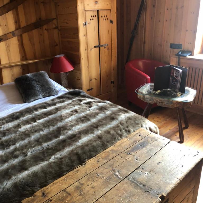 Logis Hôtels de la Chaussée - Chambre Quadruple - 2