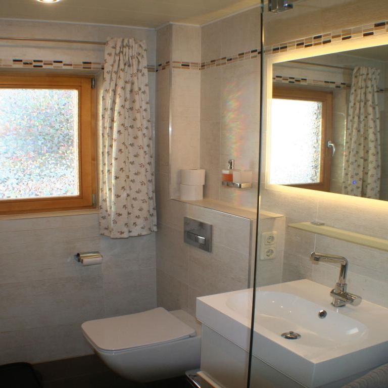 Gästehaus Sonnenbichl - Apartment mit 1 Schlafzimmer und Balkon - 1