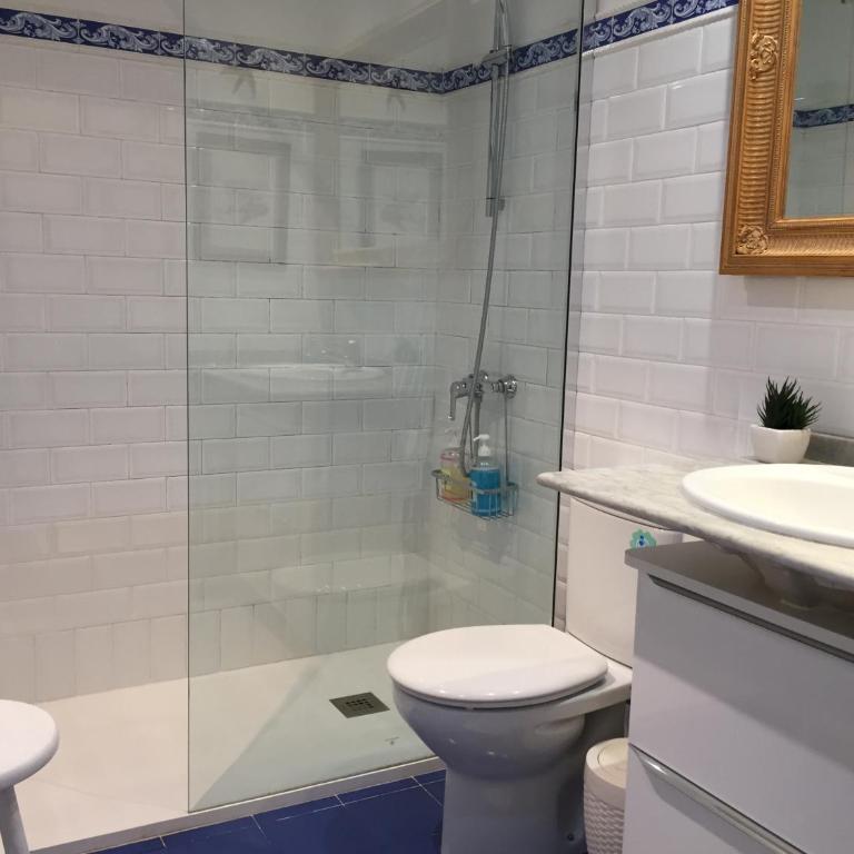 Ubicacion Perfecta/Baño Privado - Habitación con cama grande - 9