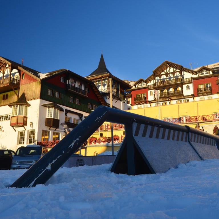 Hotel GHM Monachil - Habitación Cuádruple (2 adultos + 2 niños) - 1