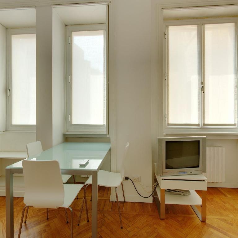 Milan Apartment Rental - Large Studio Apartment - 9