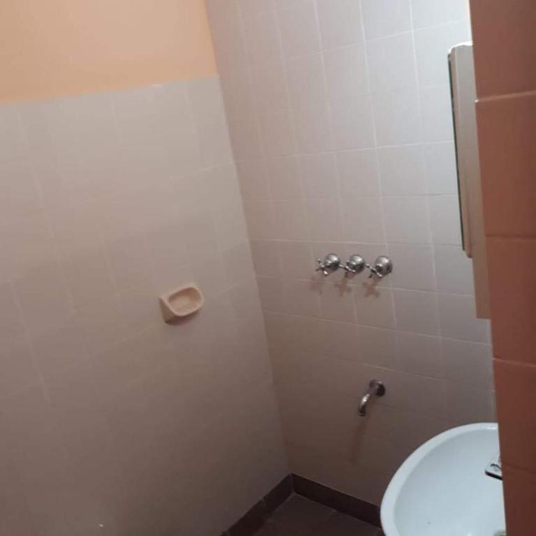 Hospedaje TUUKAY - Habitación Doble con baño privado - 2 camas - 4