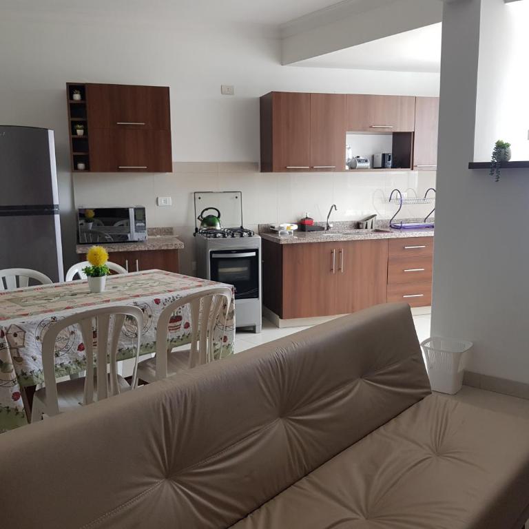 Edificio Las Palmas 3100 - Apartamento Estándar - 2