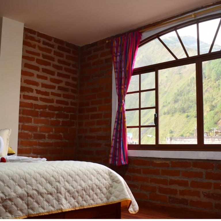 Hostal Viajero's - King Room with Mountain View - 5