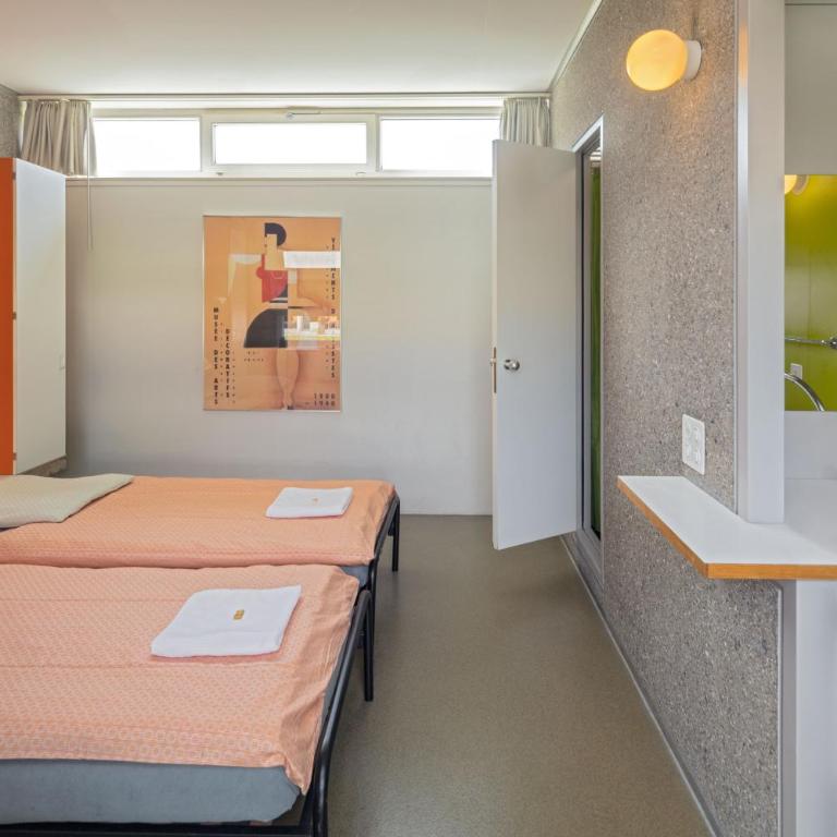 Lausanne Youth Hostel Jeunotel - Doppelzimmer mit Dusche - 5