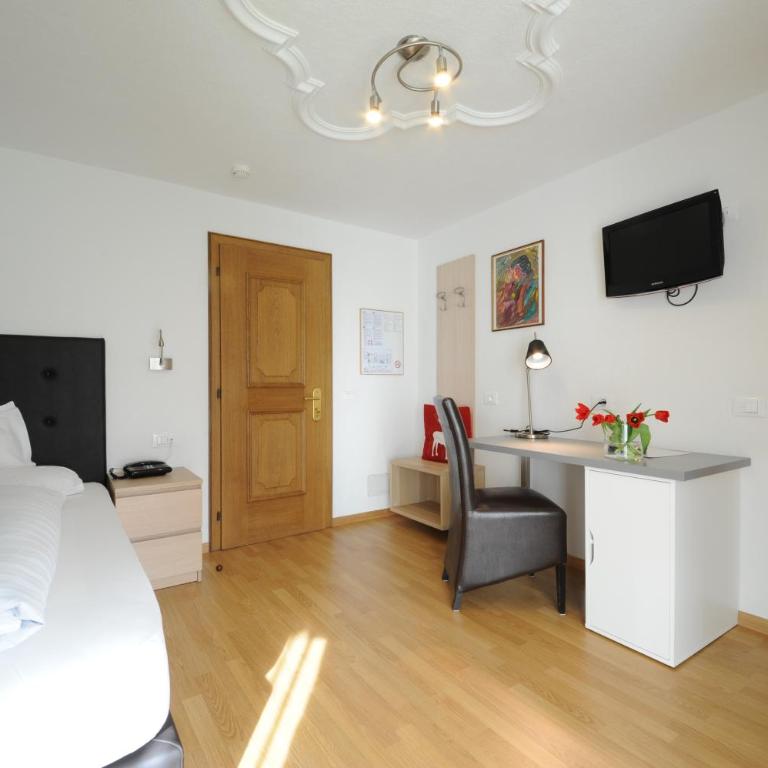 Hotel Italia - Chambre Simple - 1