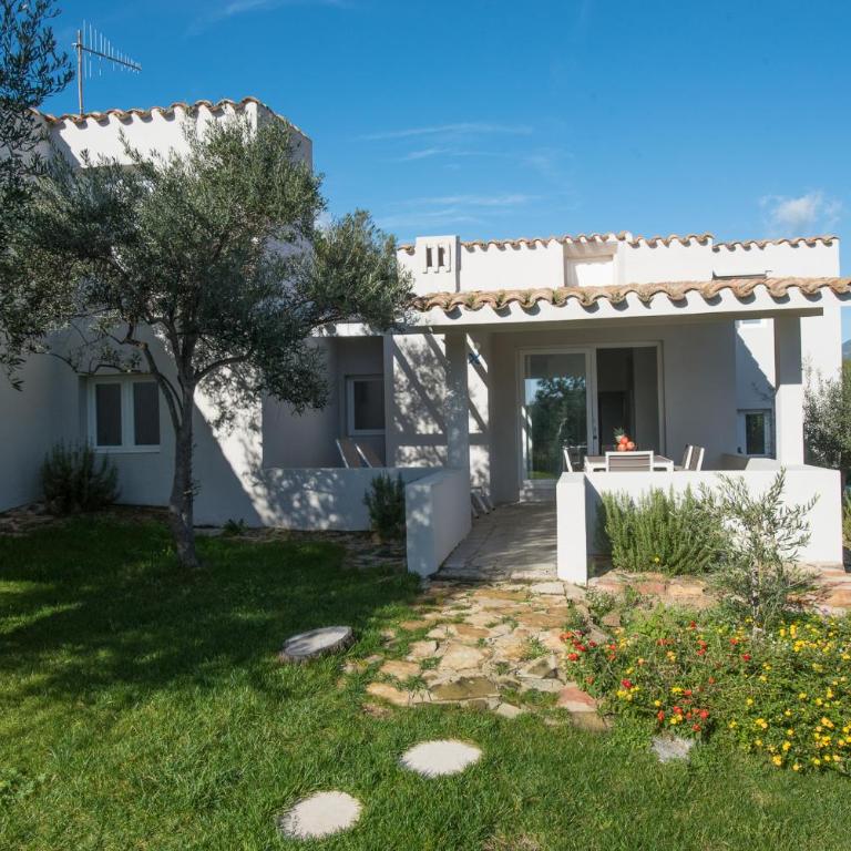 Sul Mare Sardegna Villa Climene - Three-Bedroom House - 10