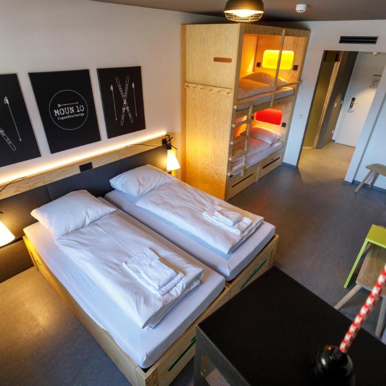 DJH moun10 Jugendherberge - Youth Hostel - membership required! - Habitación Cuádruple con baño - 3