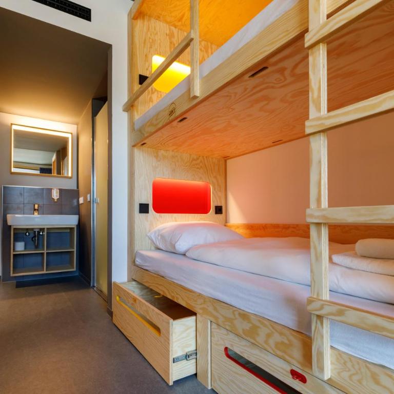 DJH moun10 Jugendherberge - Youth Hostel - membership required! - Estudio Familiar - 3