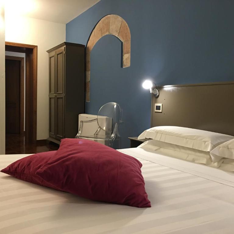 Locanda Giustini - Camera Tripla Standard - 11