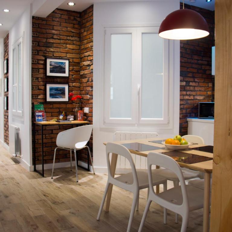 Landatxoenea - Bilbao - Junto METRO - Parking opcional - AR hostsBilbao - Two-Bedroom Apartment - 3
