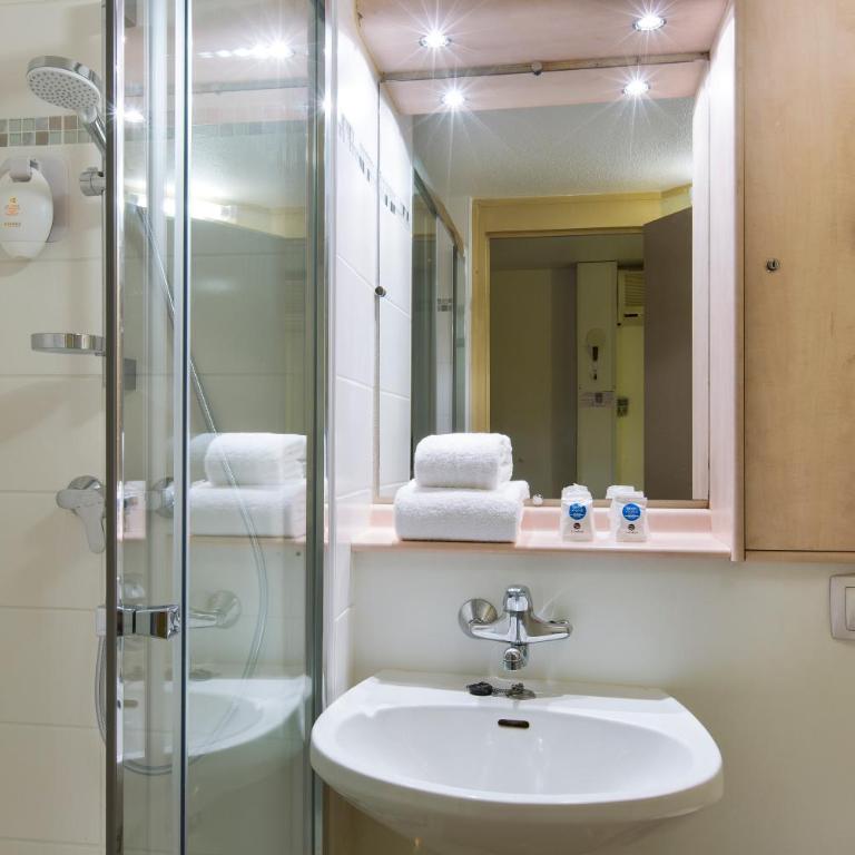Comfort Hotel Grenoble Meylan - Chambre Double - 10