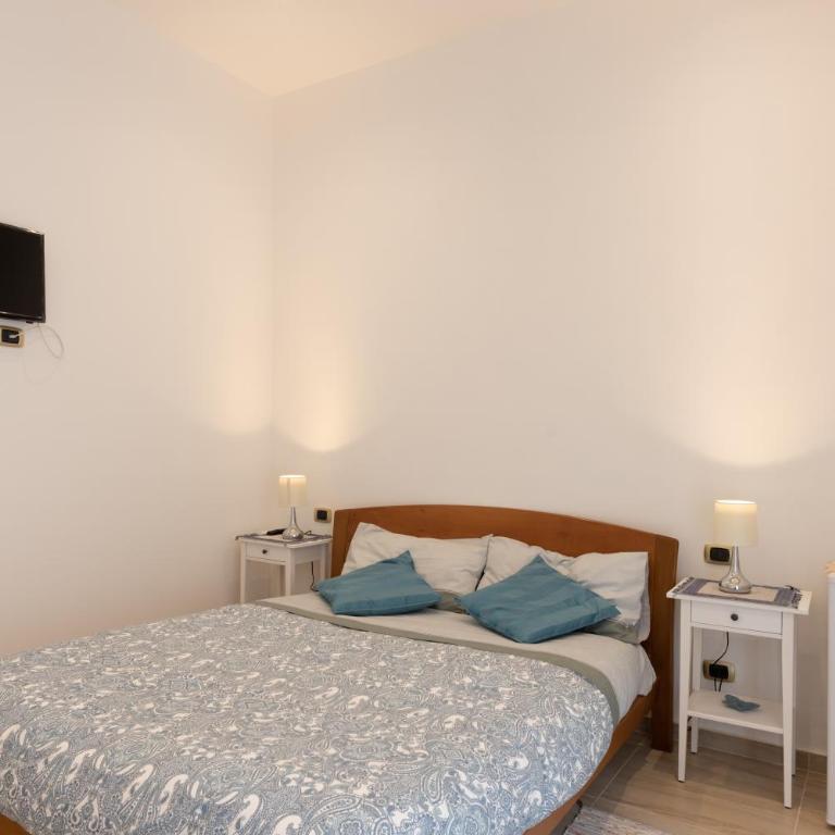 Bed & Breakfast "Il Priscio" - Camera Matrimoniale con Bagno Privato Esterno - 16