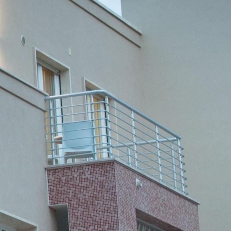 La Casa del Turista - Camera Matrimoniale Piccola con Balcone - 2