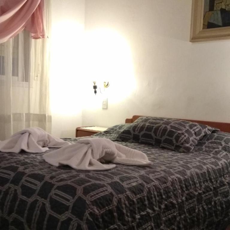 Hotel Demi - Standard Quadruple Room - 5