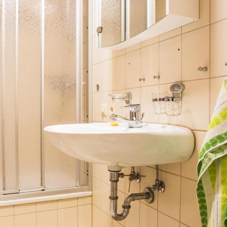 Stabentheiner-Hof - Doppelzimmer mit Bergblick - 12