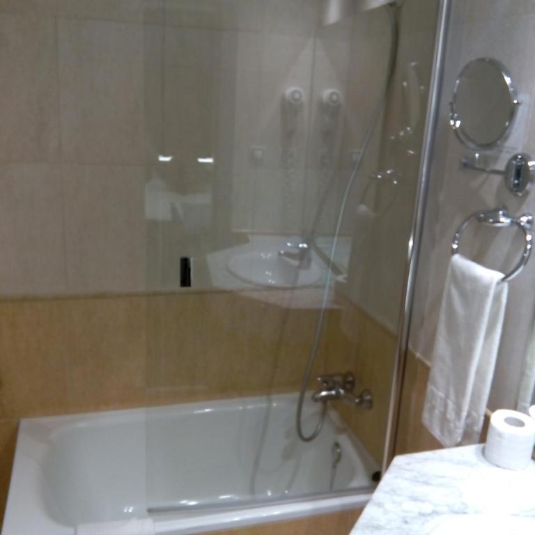 Moderno - Standard Single Room with Street View - 5