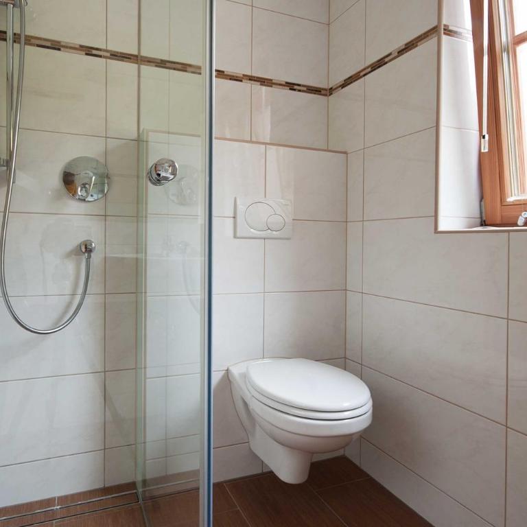 Landhaus Taurer - Doppelzimmer mit Bergblick - 3