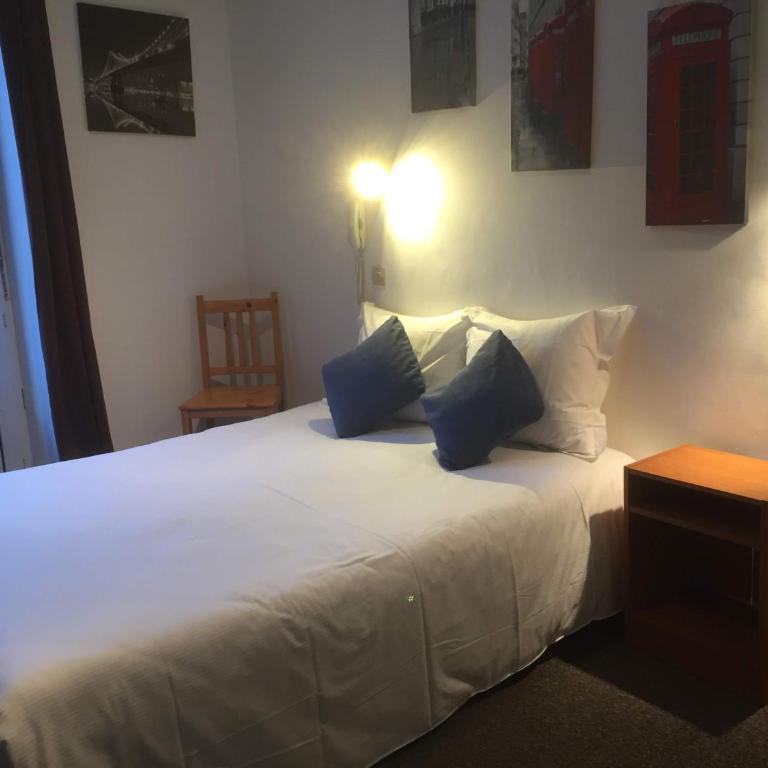Hôtel de Londres - Chambre Quadruple (2 Adultes + 2 Enfants) - 4