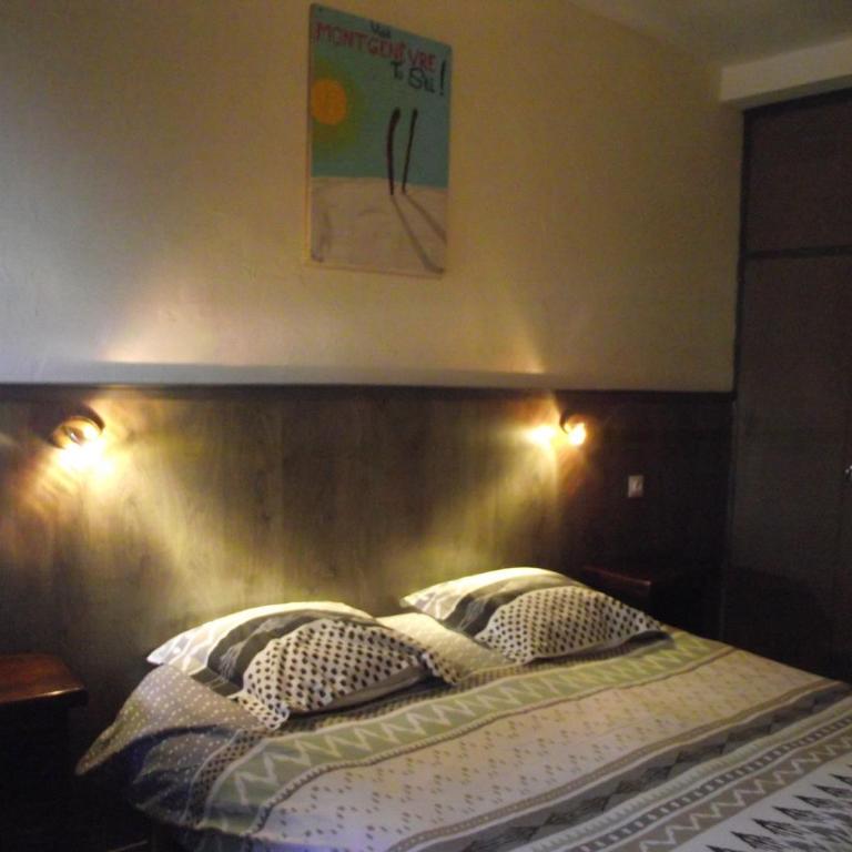 Hotel Valérie - Chambre Double Sud - Vue sur Montagne - 2