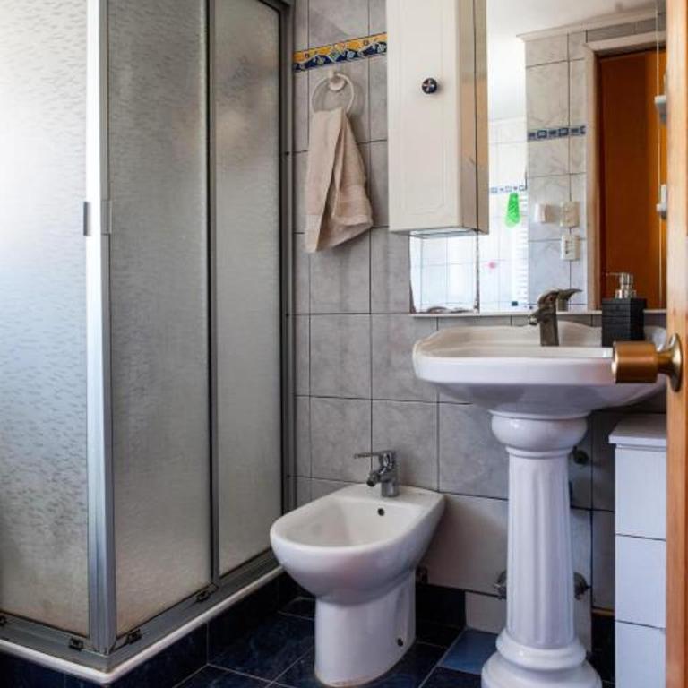 Refugio Guanay - Double Room with Lake View - 3