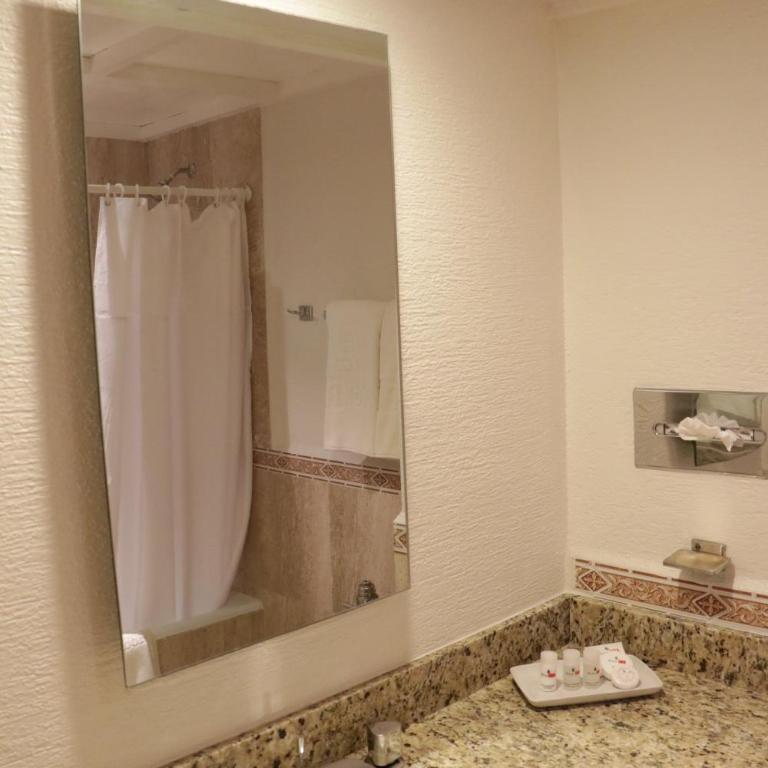 Hotel PF - Habitación Estándar - Cama extragrande - 11