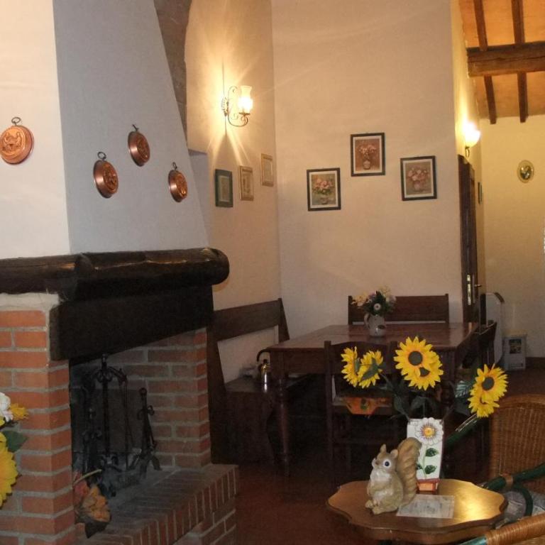 Podere Val di Gallo - Appartamento con 2 Camere da Letto - 10