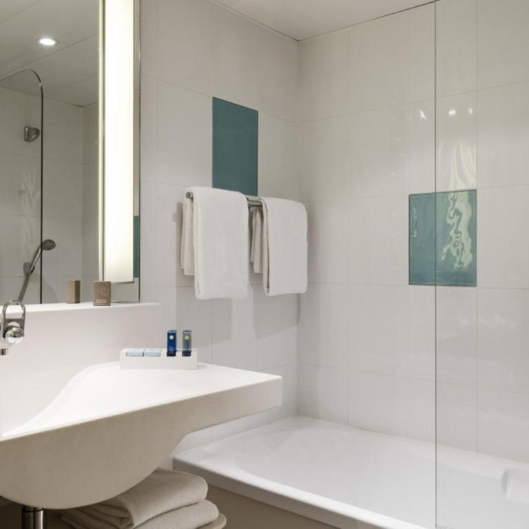 Novotel Resort & Spa Biarritz Anglet - Chambre Supérieure avec 1 Lit Queen-Size et 1 Canapé-Lit - 8