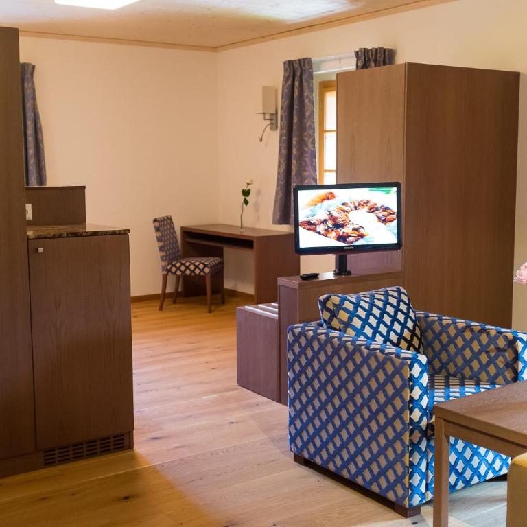 Stiftsschmiede Ossiach - Suite mit seitlichem Seeblick - 5