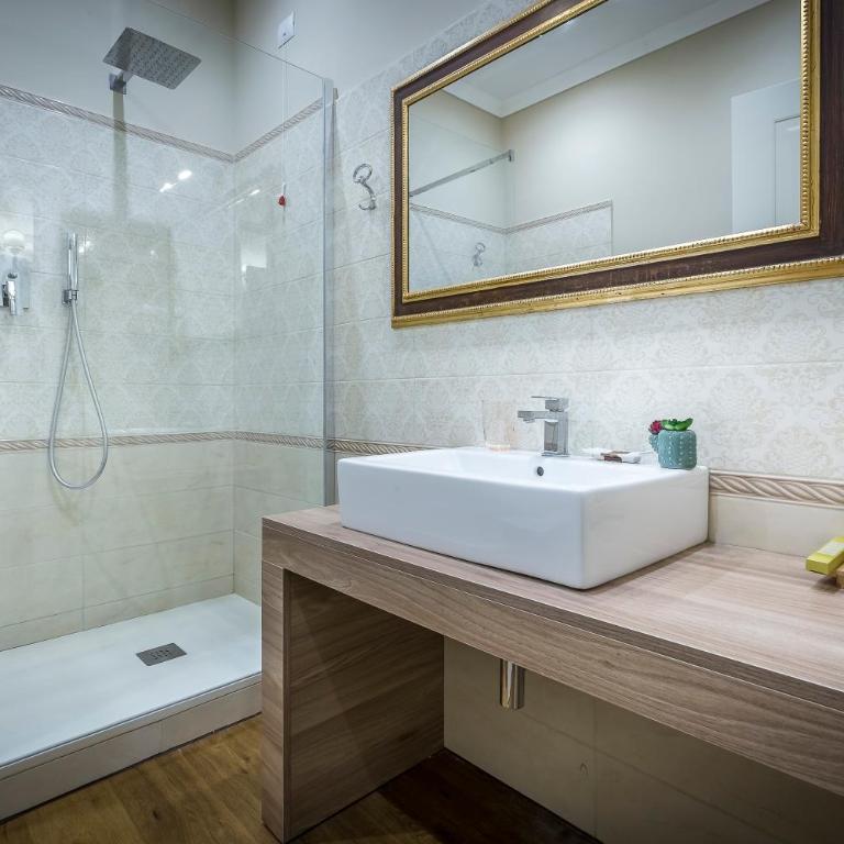 B&B La Terrazza Sul Duomo - Deluxe Double or Twin Room - 7