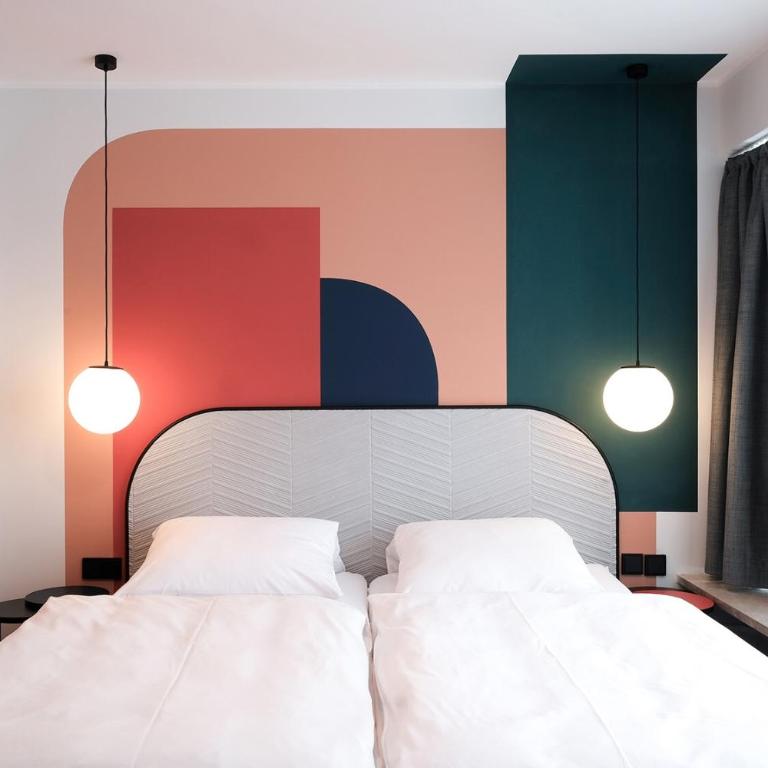 The Dot | 24/7 Checkin - Double Room with Private Bathroom - 6