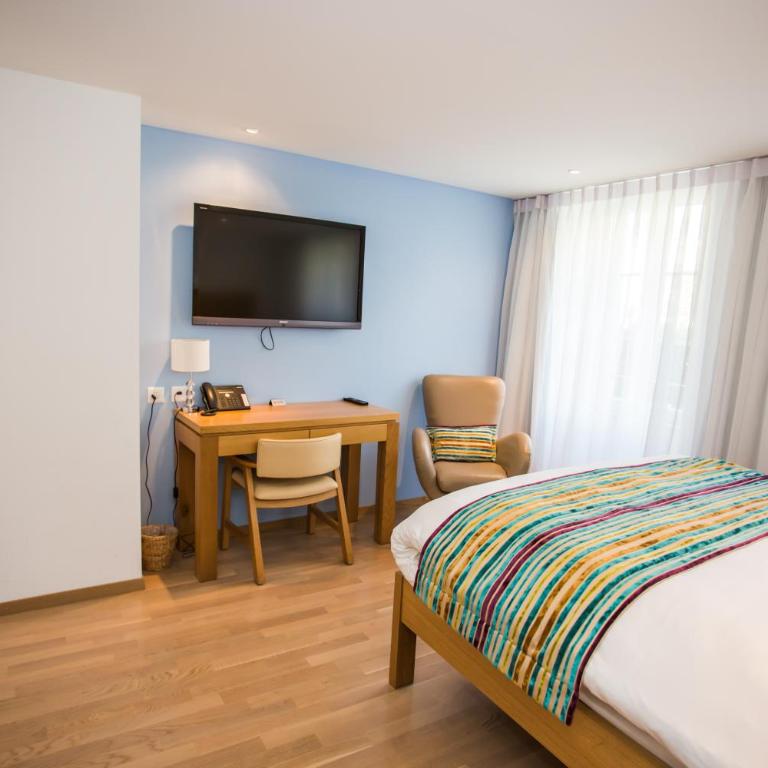 Guest House Le Charlot - Deluxe Doppelzimmer mit Gartenblick - 1