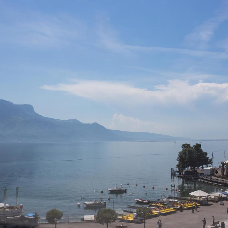 Guest House Le Charlot - Standard Doppelzimmer mit Seeblick - 5
