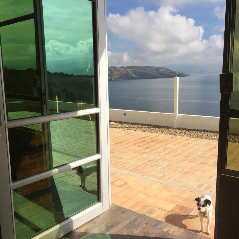 El Arca de Noah - Family Room with Lake View - 2