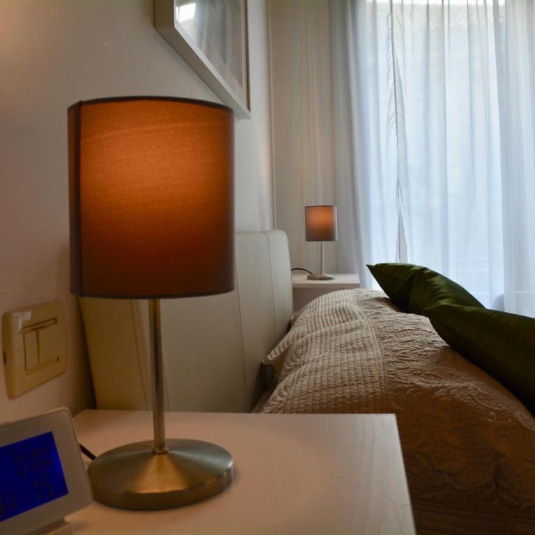 Yellow House - Appartamento con 2 Camere da Letto - 2