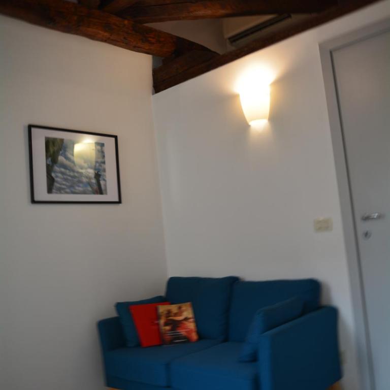 Yellow House - Appartamento con 2 Camere da Letto - 13
