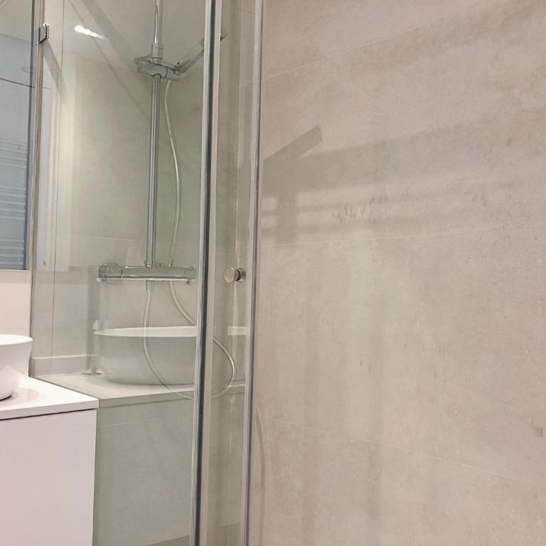 EXCLUSIVO Y LUMINOSO PISO EN EL PARQUE DEL RETIRO - Two-Bedroom Apartment - 10