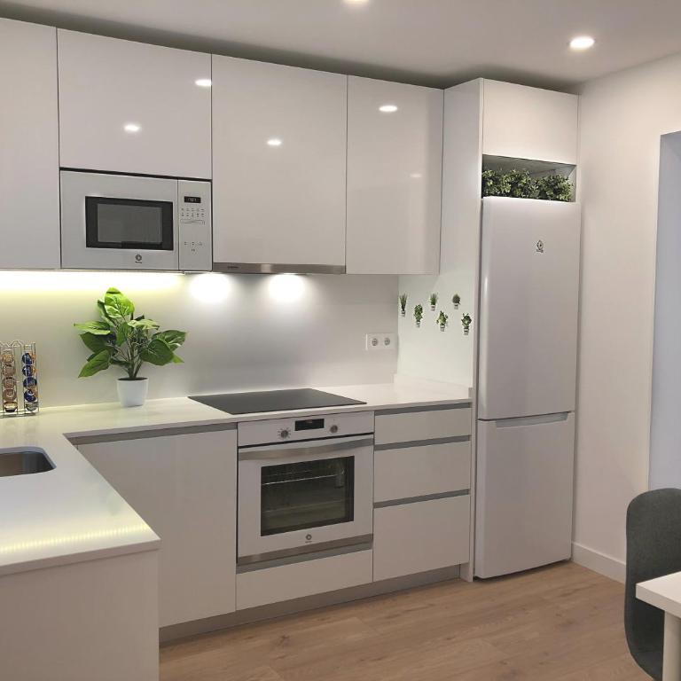 EXCLUSIVO Y LUMINOSO PISO EN EL PARQUE DEL RETIRO - Two-Bedroom Apartment - 32