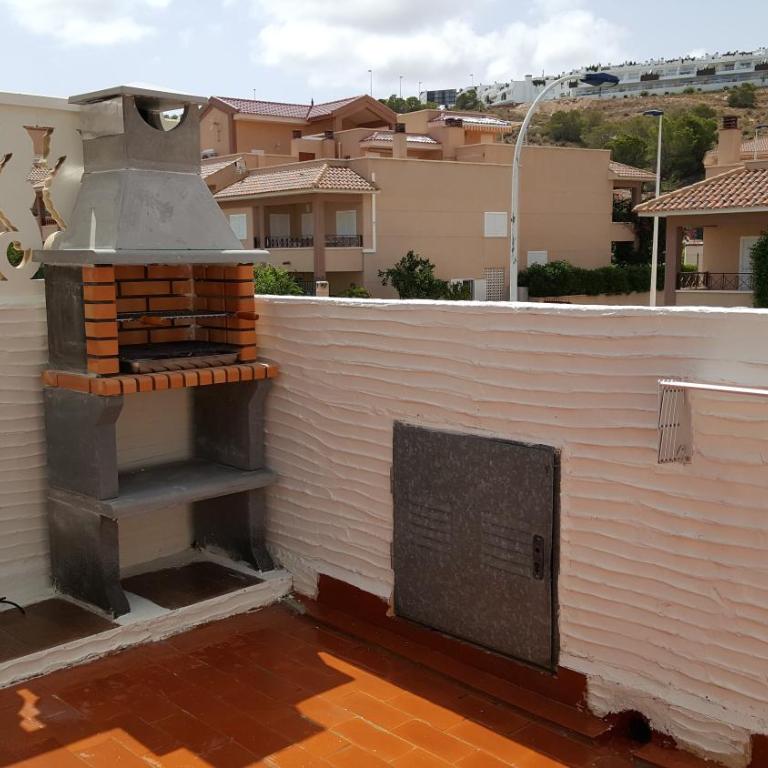 Bonita casa en urbanización privada muy cerca del mar y de Alicante - Two-Bedroom House - 21