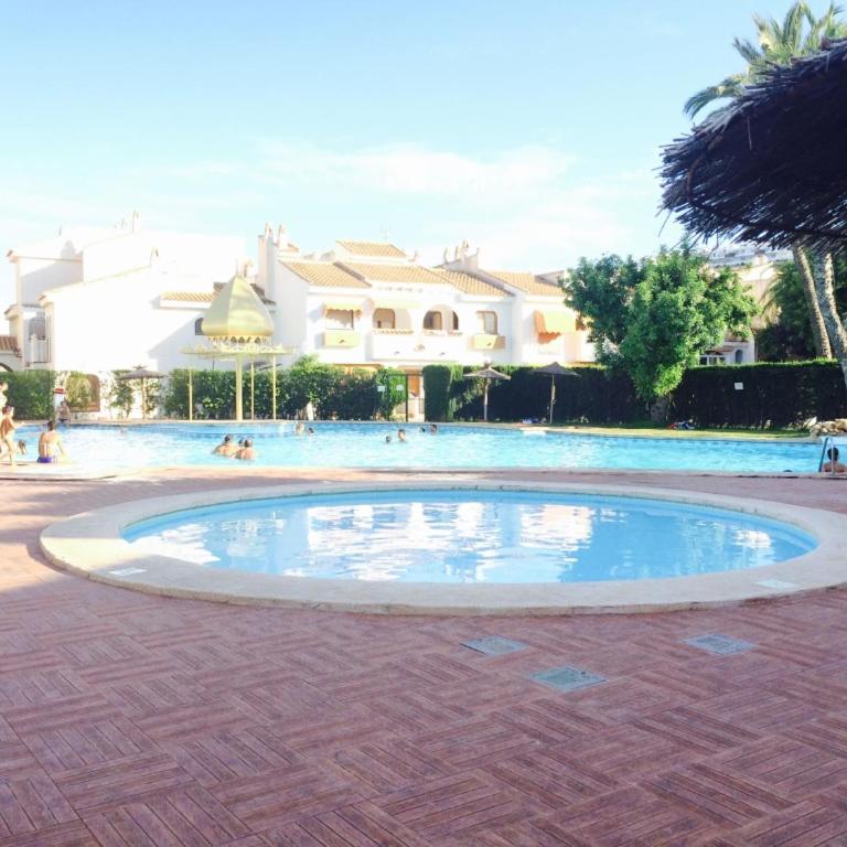 Bonita casa en urbanización privada muy cerca del mar y de Alicante - Two-Bedroom House - 29