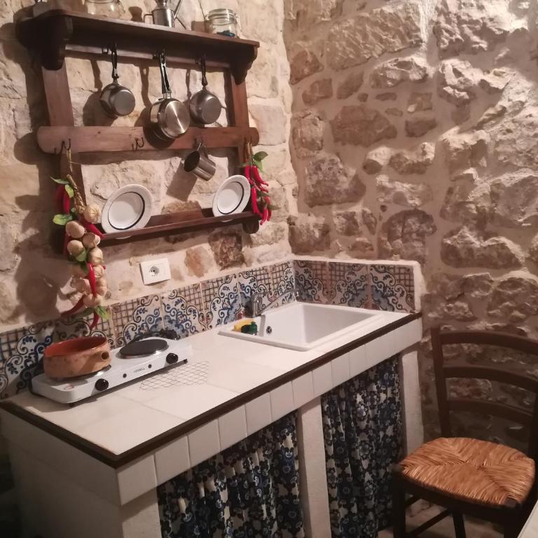 Case-grotte degli Avi, esperienza abitativa in grotta - Appartamentino su 2 Livelli - 9